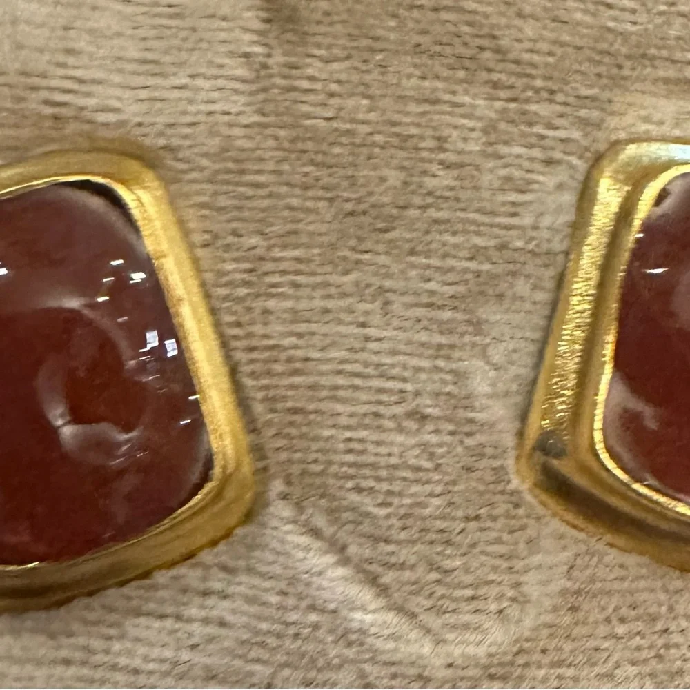 Yves Saint Laurent YSL Vintage Gold Clip On Resin Earrings France Haute Couture - Picture 3 of 7